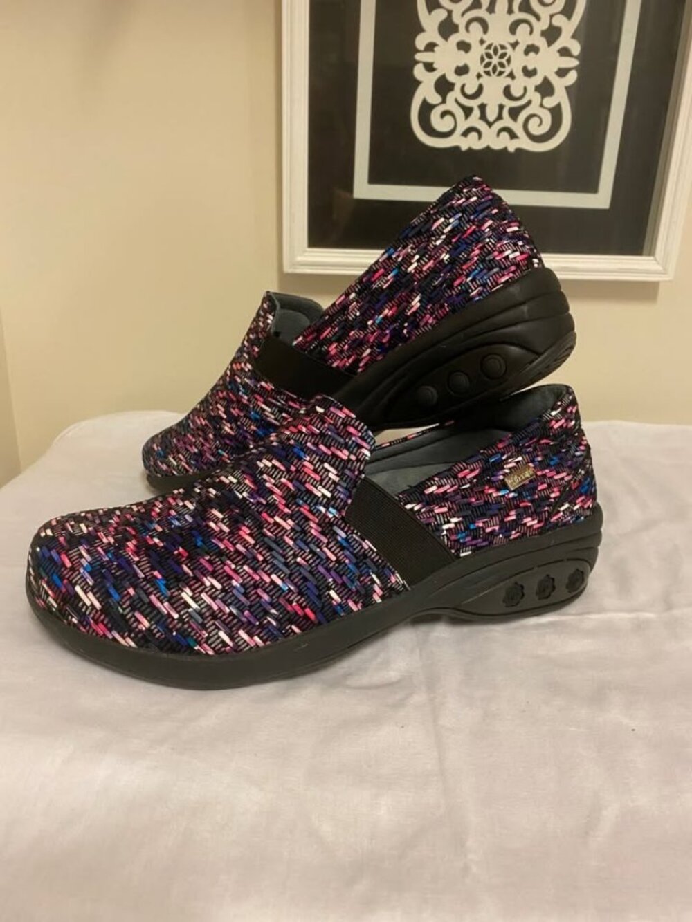 Therafit Women's Slip On Nurse Shoes Annie Pink Splash 9.5-10